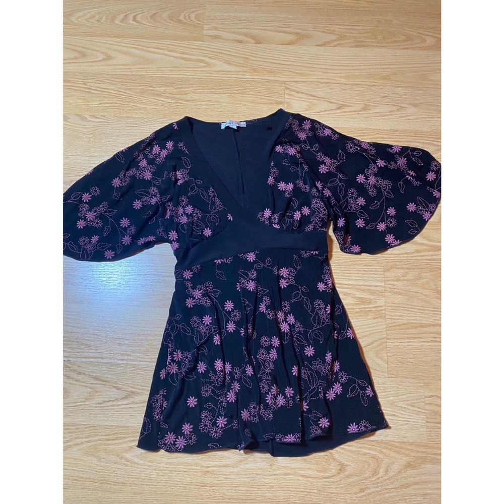Vintage Y2K Moa Moa Floral Babydoll V Neck Flutter Sleeve Top Tie Back Empire